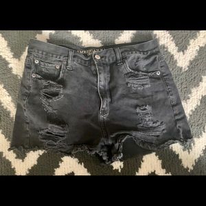American Eagle High-Rise Mom Shorts